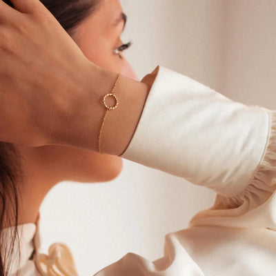 TAYLOR ARMBAND